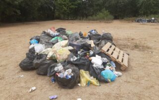 Pulizia dell'area rave party