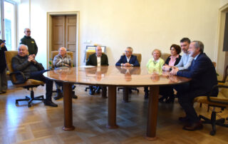 francobollo apicoltura maglietto novi