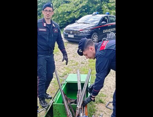 I Carabinieri di Novi hanno trovato una cassa di armi rubate a Capriata