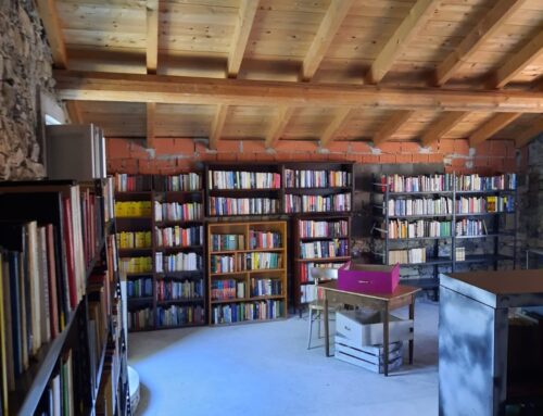 La biblioteca di Cartasegna, frazione di Carrega: sette abitanti e un migliaio di libri