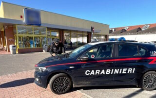 rapina eurospin novi