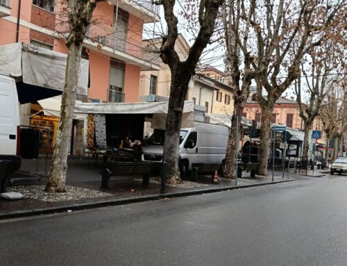 Crisi del mercato settimanale a Pozzolo: resistono ortofrutta e alimentari