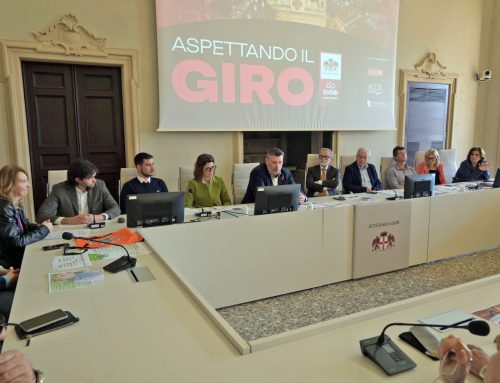 Giro d’Italia, tutti gli eventi per il passaggio a Novi: Dolci Terre, cultura e spettacolo con DJ Molella