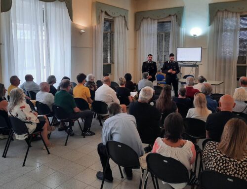 Truffe agli anziani: a Cassano i Carabinieri spiegano come riconoscere e prevenire i raggiri