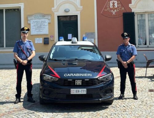 A Predosa i Carabinieri fermano un uomo armato di martello dopo una violenta lite verbale