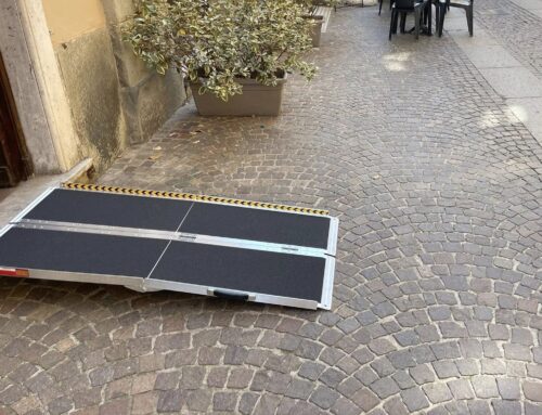 Novi, un’altra barriera architettonica rimossa: accessibile la biglietteria del Teatro Marenco