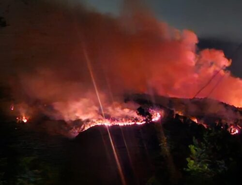 Non si ferma l’incendio a Mornese: nella notte la situazione è peggiorata