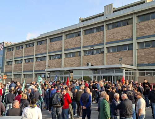 Ex Ilva Novi, nessuno stop alla produzione: si cerca una soluzione per lo stabilimento